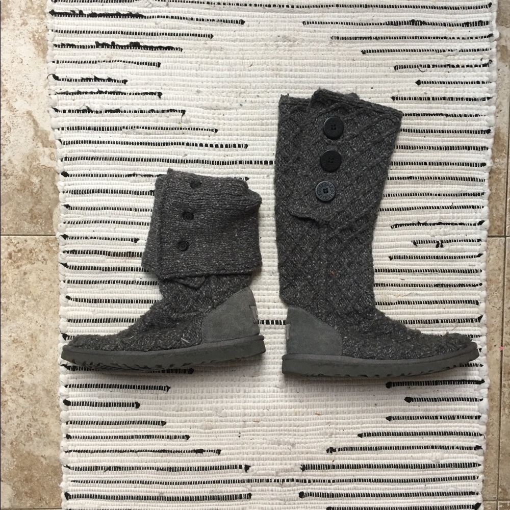 UGG sweater boots, size 8